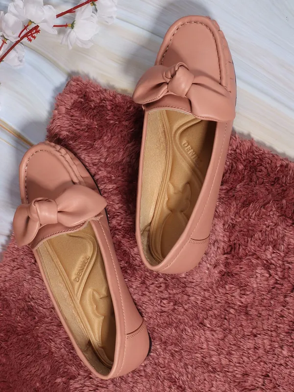 Pink_Synthetic_Leather_Flats_For_Women