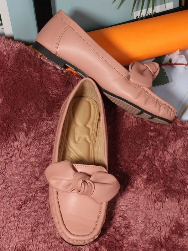 Pink_Synthetic_Leather_Flats_For_Women