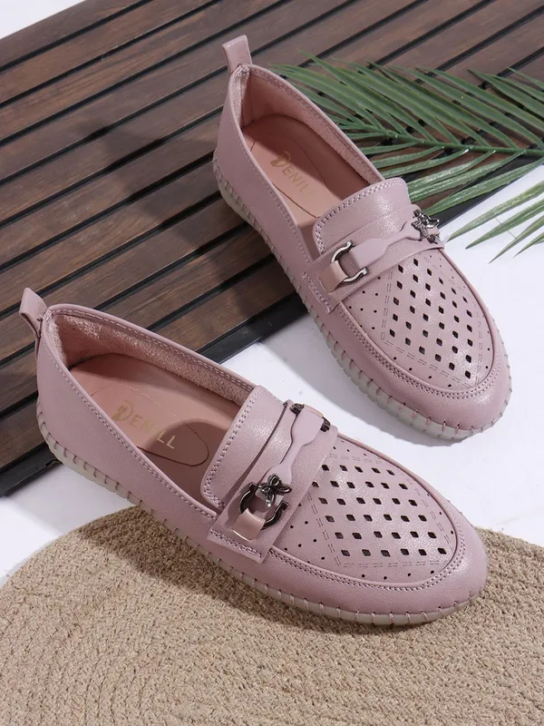 Pink_Synthetic_Leather_Bellies_For_Women