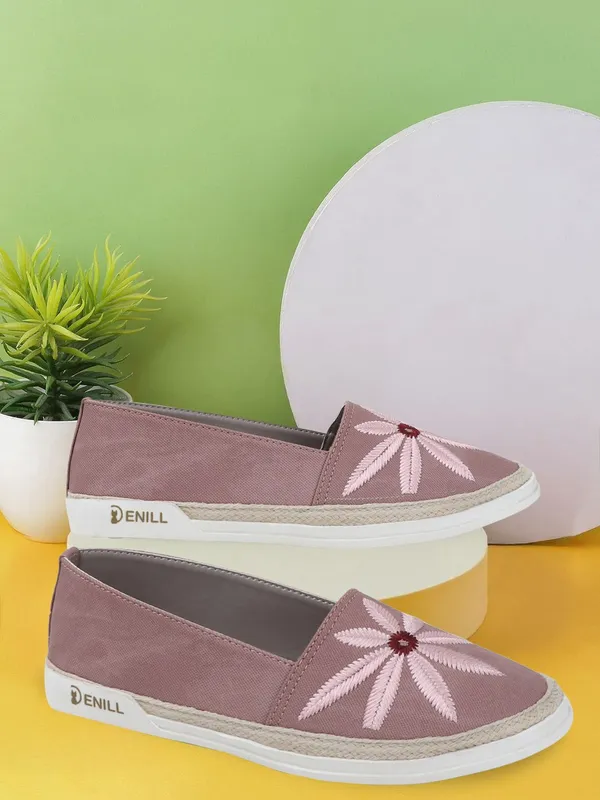 Peach_Denim_Casual_Slip_On_Bellies_For_Women