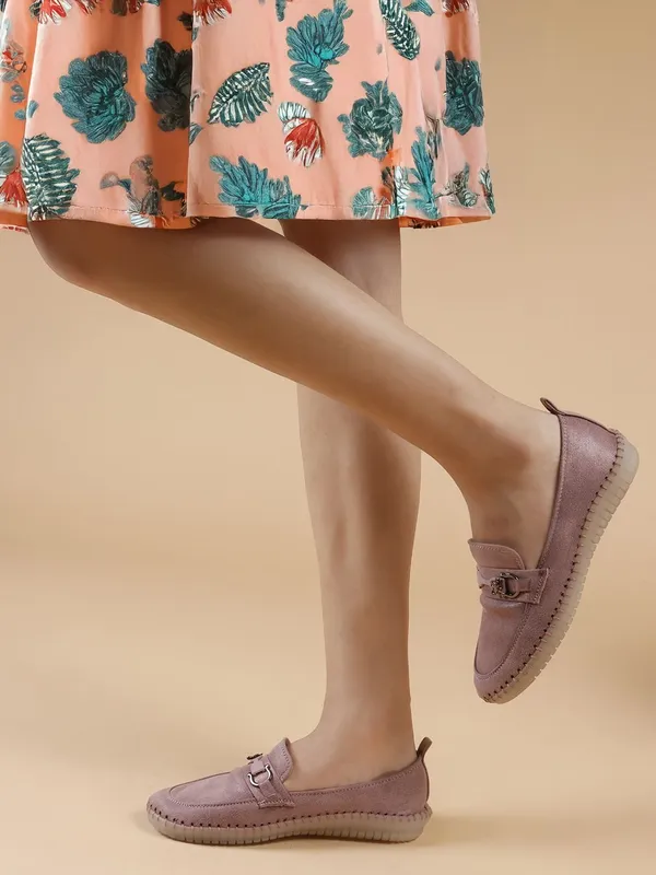 Peach_Suede_Casual_Slip_On_Bellies_For_Women