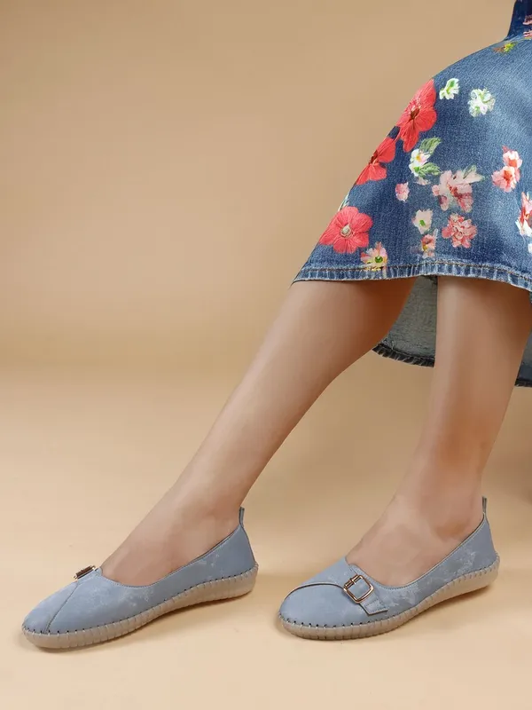 Blue_Synthetic_Leather_Bellies_For_Women
