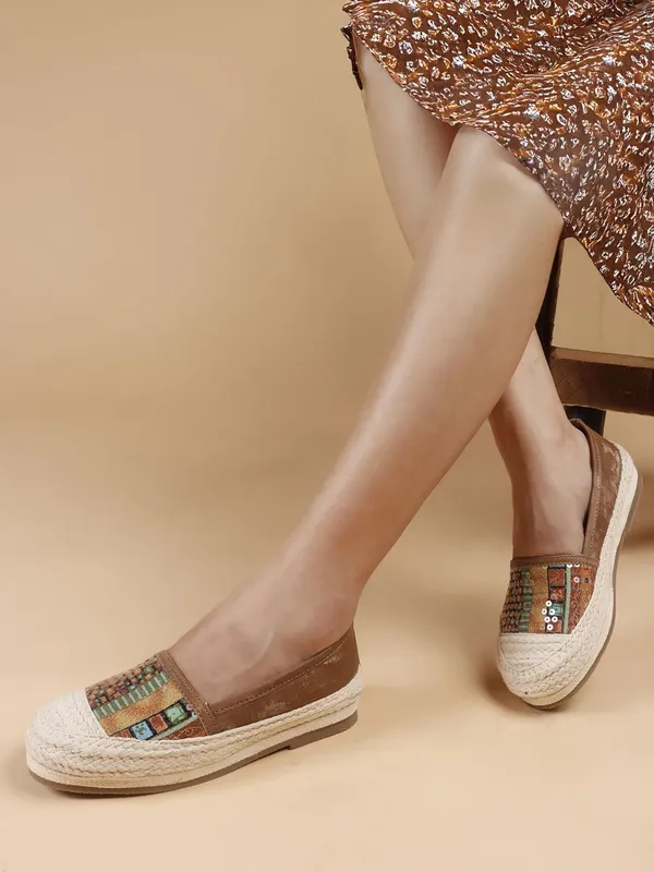 Brown_Synthetic_Leather_Casual_Slip_On_Bellies_For_Women