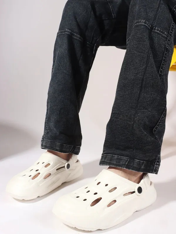 White_EVA_Clogs_For_Women