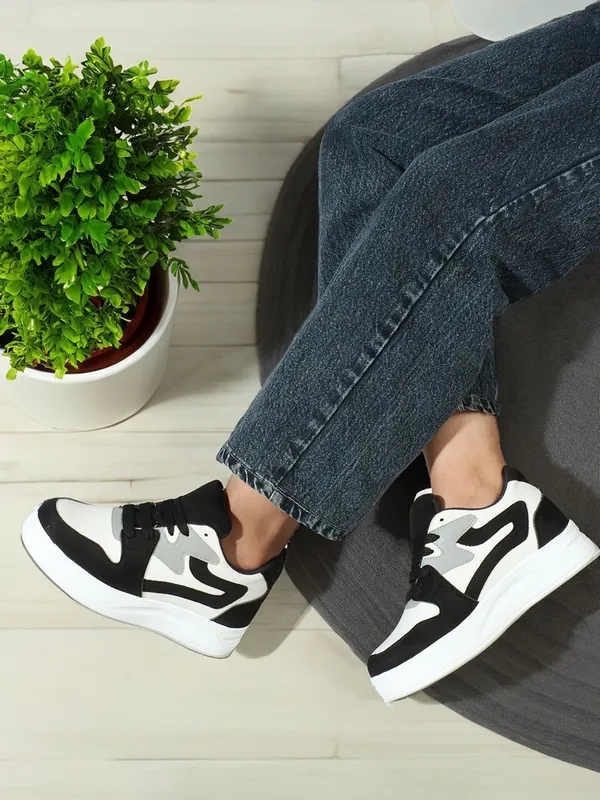 Black_Synthetic_Leather_Casual_Lace_Up_Sneakers_For_Women