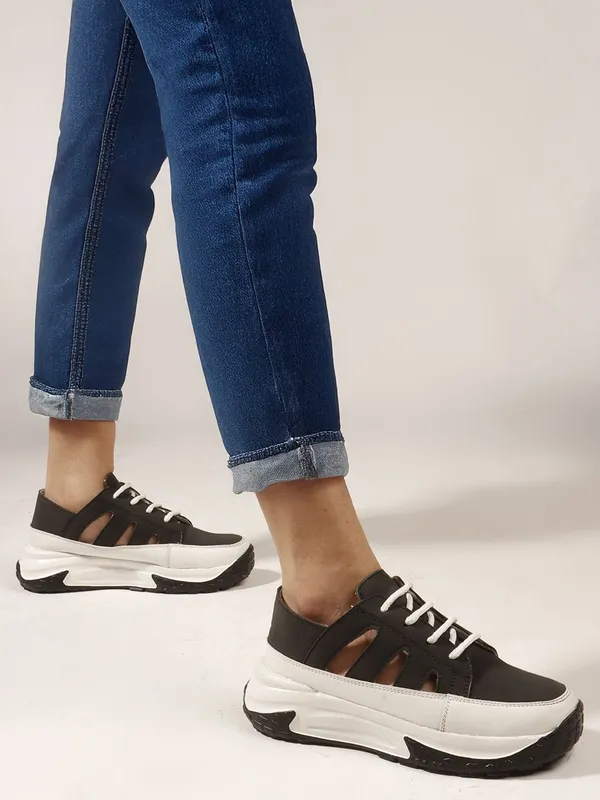 Black_Synthetic_Leather_Sneakers_For_Women