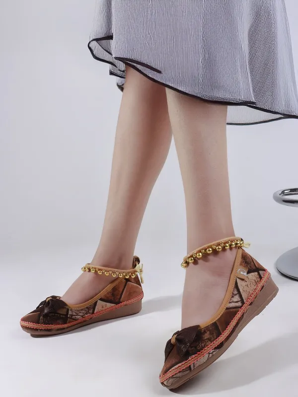 Beige_Fabric_Flats_For_Women