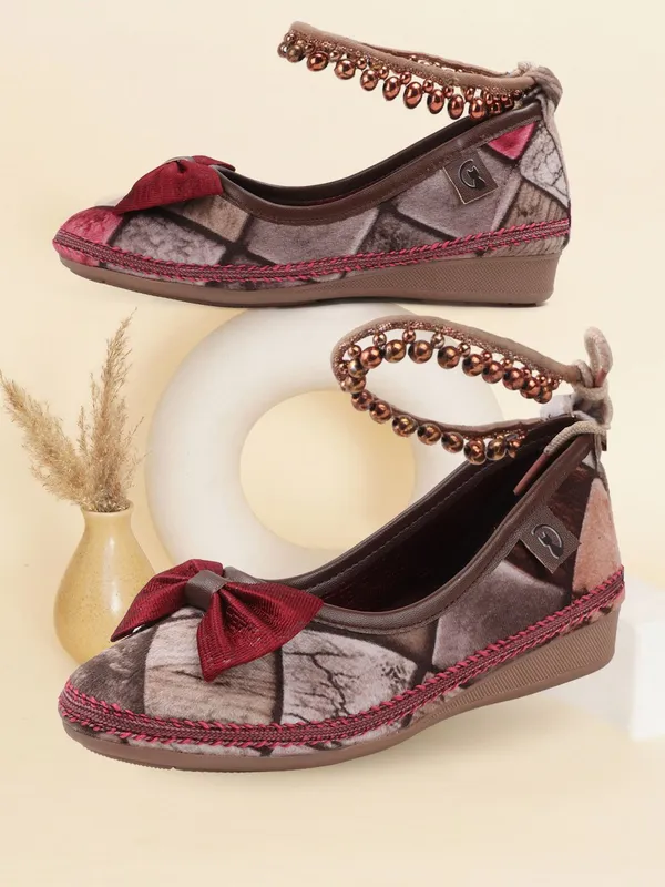 Brown_Fabric_Flats_For_Women