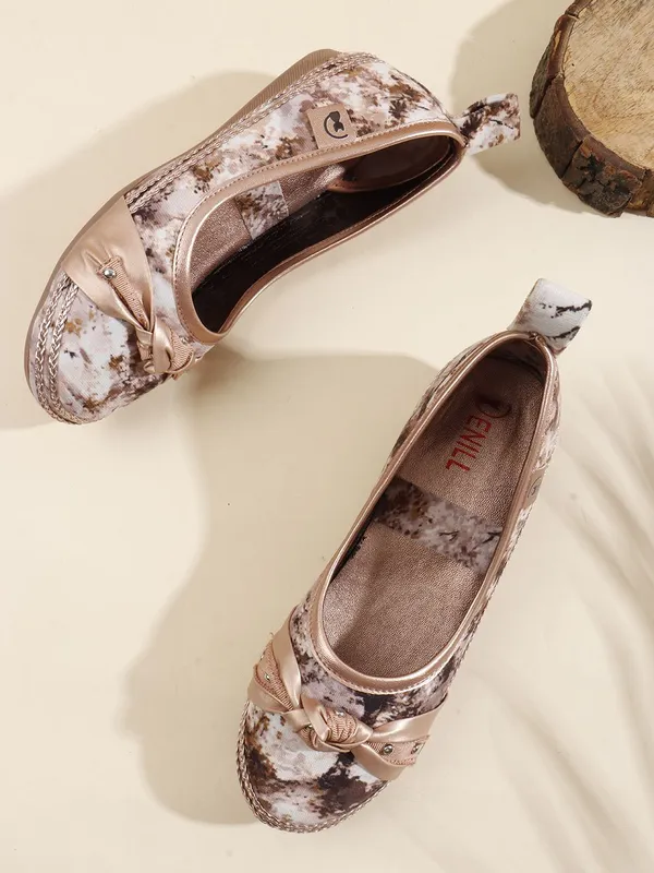 Gold_Fabric_Flats_For_Women