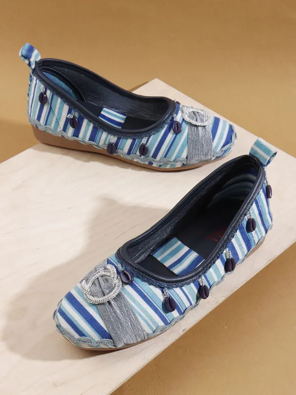 Blue_Fabric_Flats_For_Women