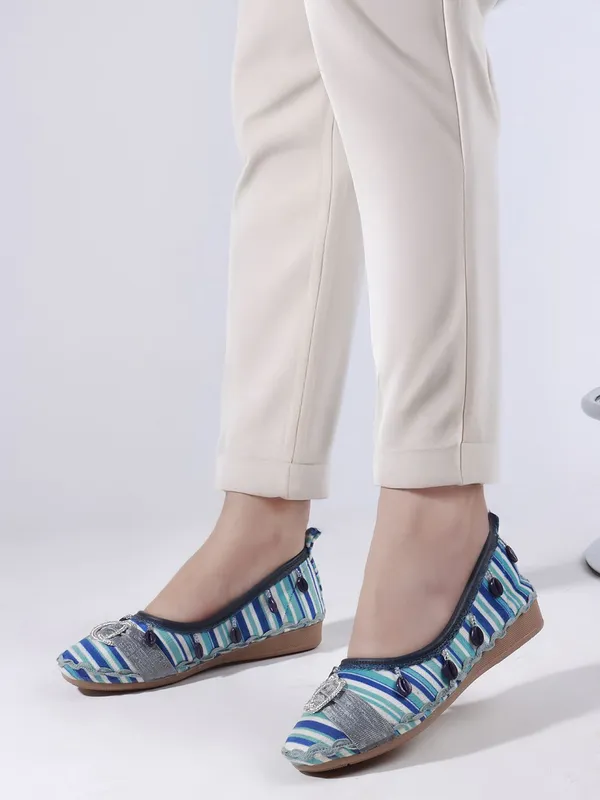 Blue_Fabric_Flats_For_Women