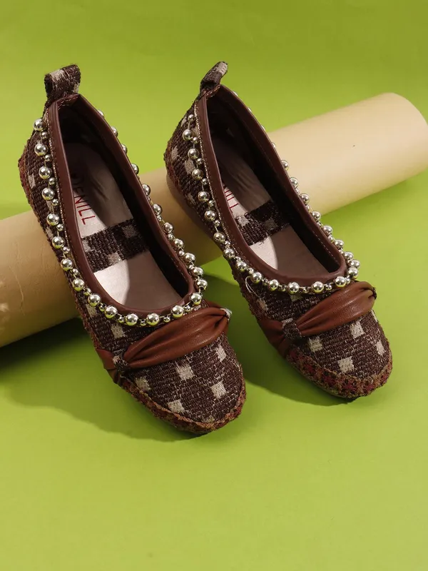 Brown_Fabric_Flats_For_Women