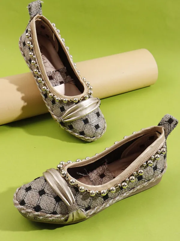 Gold_Fabric_Flats_For_Women