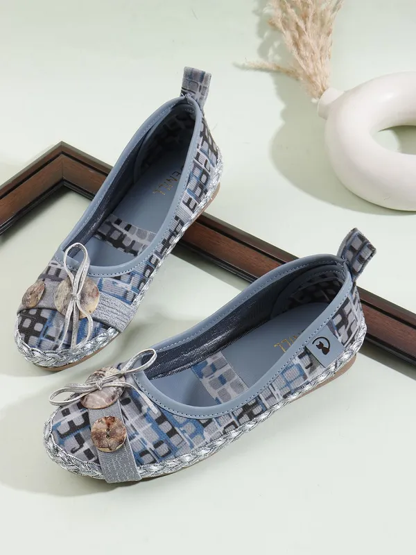 Blue_Fabric_Flats_For_Women