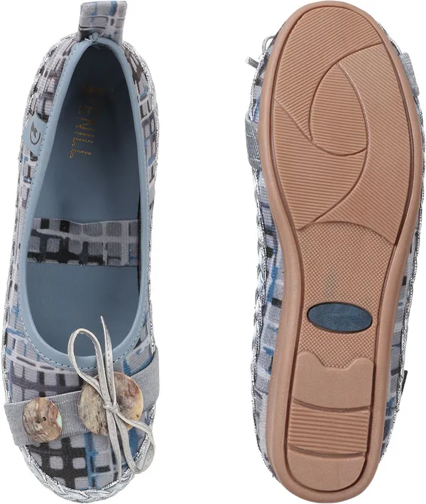 Blue_Fabric_Flats_For_Women