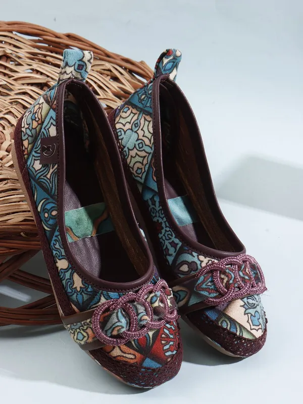 Brown_Fabric_Flats_For_Women