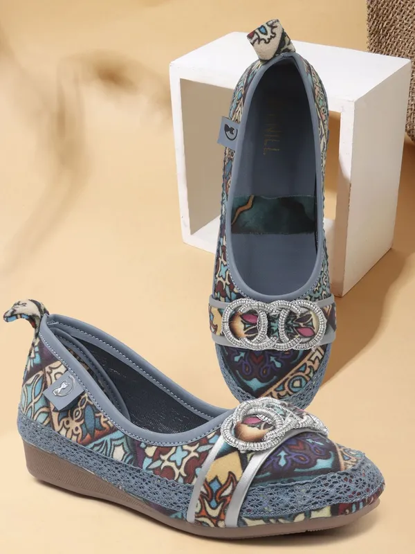 Blue_Fabric_Flats_For_Women