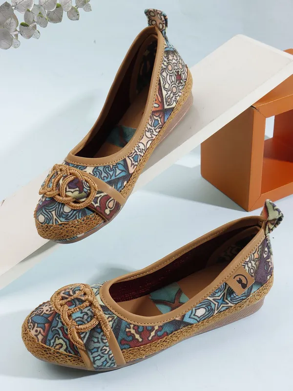 Tan_Fabric_Flats_For_Women
