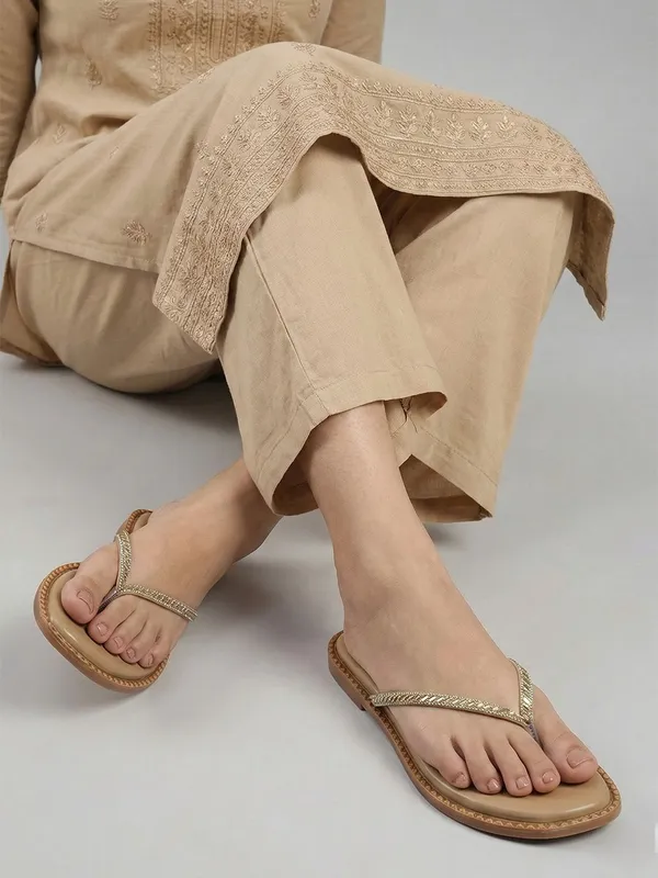 Beige_Synthetic_Leather_Flats_For_Women