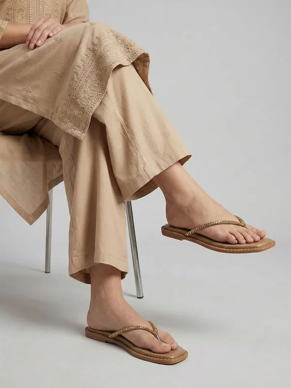 Beige_Synthetic_Leather_Flats_For_Women