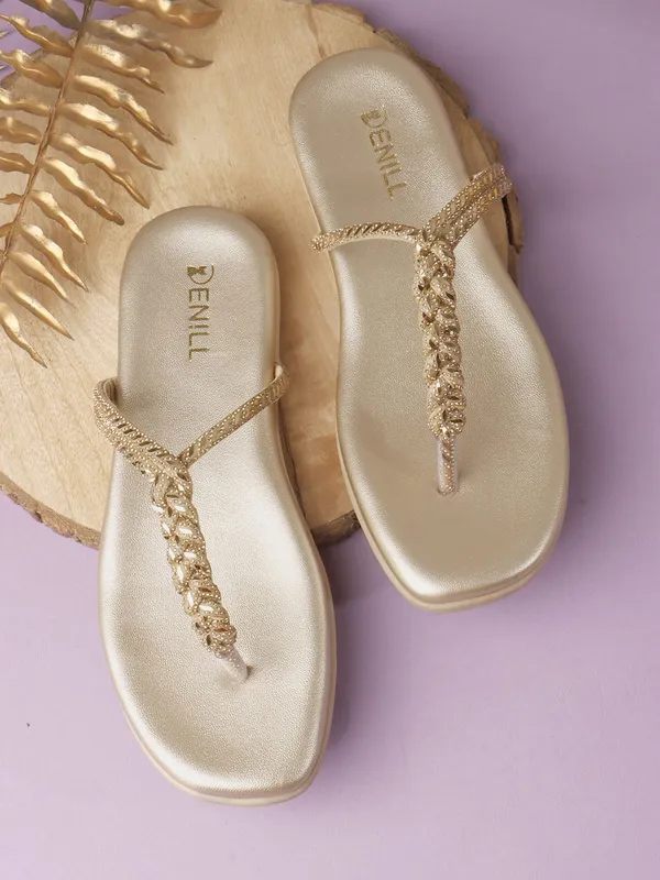 Gold_Synthetic_Leather_Flats_For_Women