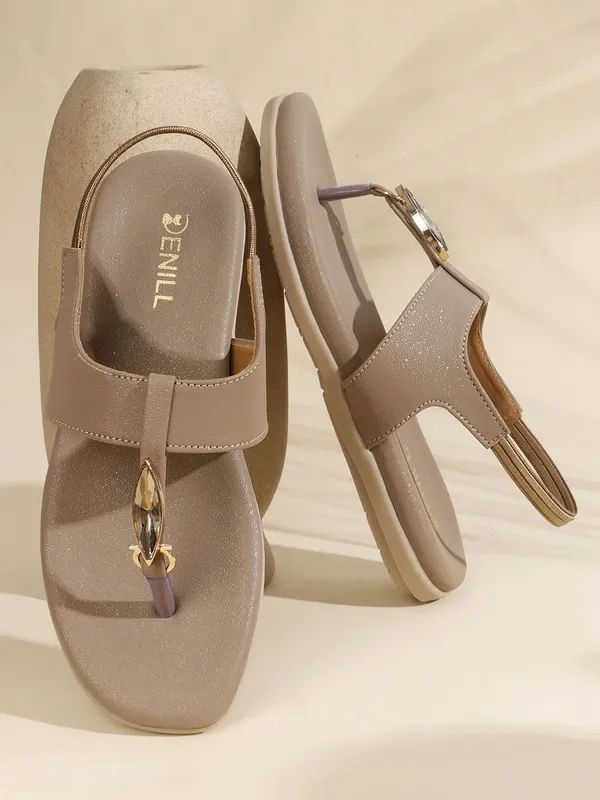Beige_Synthetic_Leather_Flats_For_Women