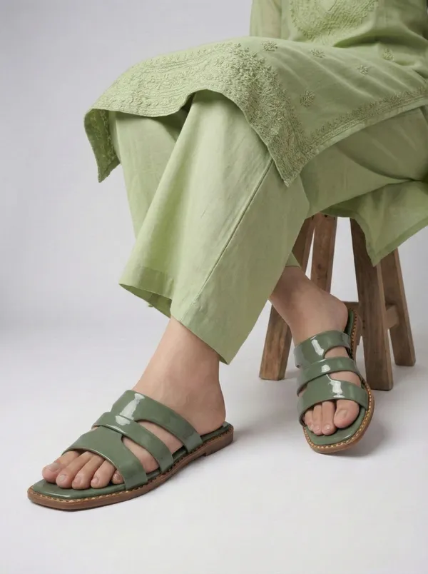 Green_Patent_Leather_Flats_For_Women