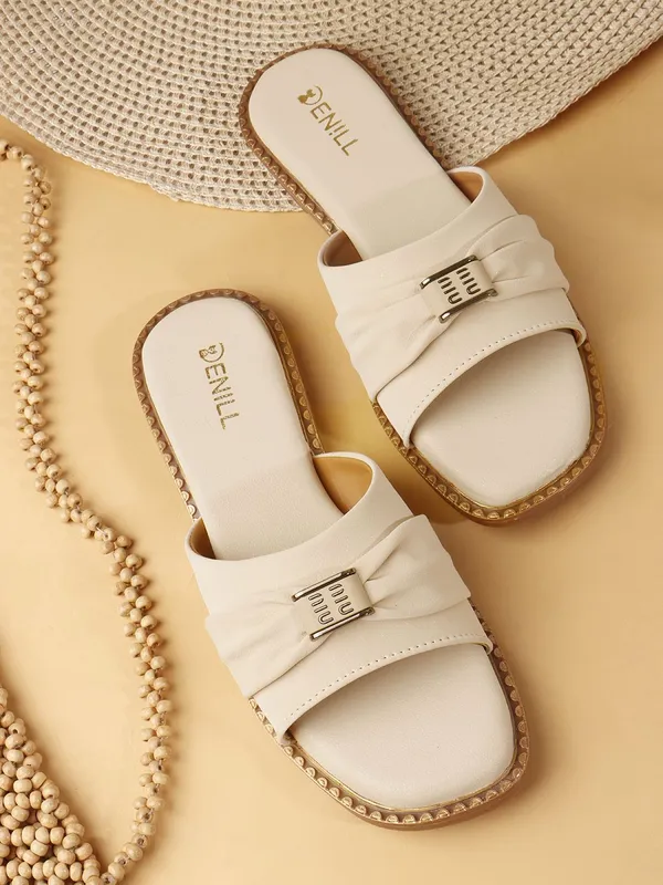 Beige_Synthetic_Leather_Flats_For_Women