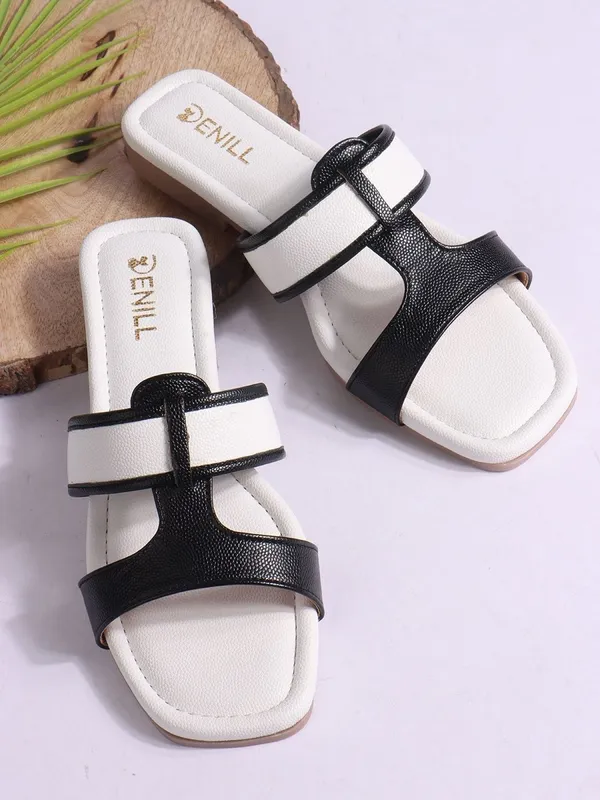 White_Synthetic_Leather_Flats_For_Women