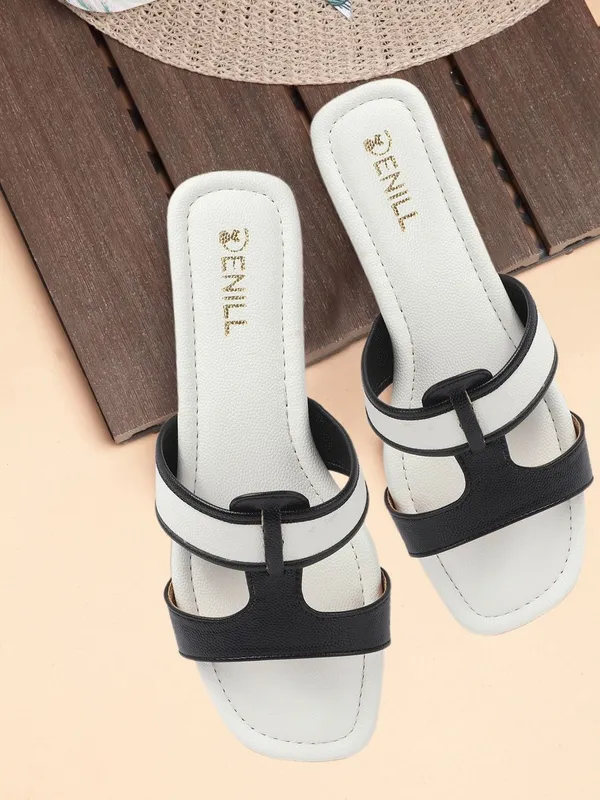 White_Synthetic_Leather_Flats_For_Women