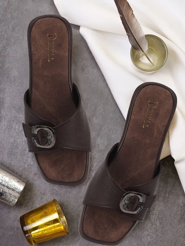 Brown_Synthetic_Leather_Flats_For_Women