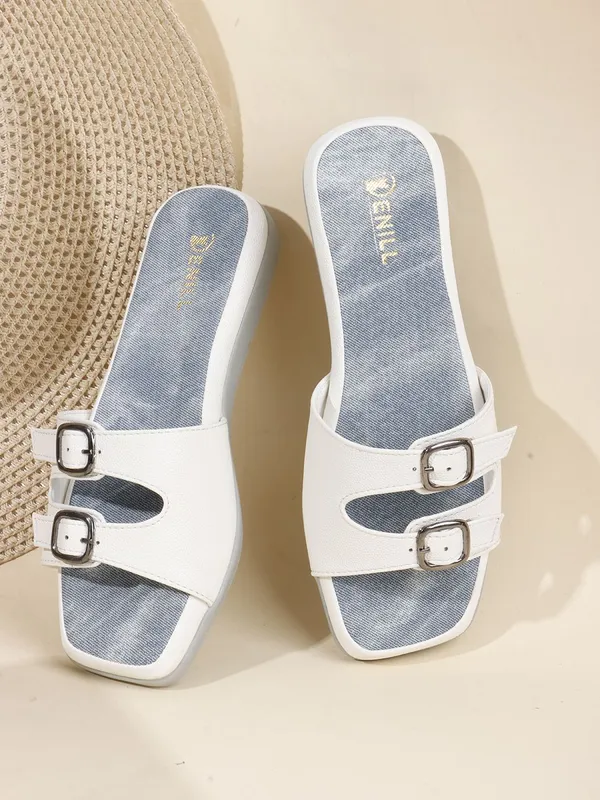 White_Synthetic_Leather_Flats_For_Women