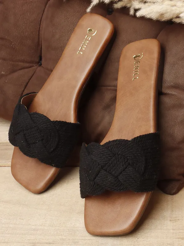 Black_Fabric_Flats_For_Women