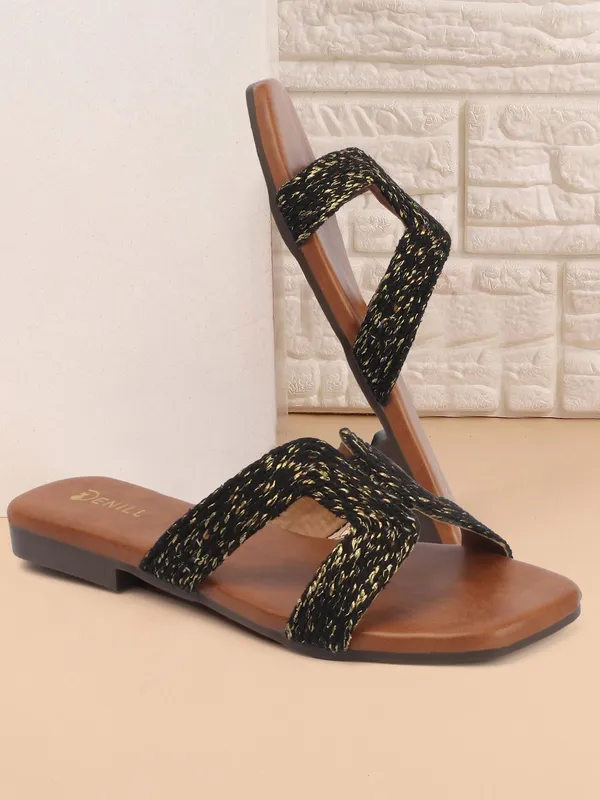 Black_Fabric_Flats_For_Women