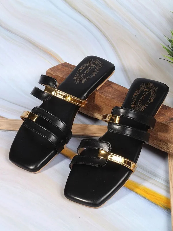 Black_Synthetic_Leather_Flats_For_Women