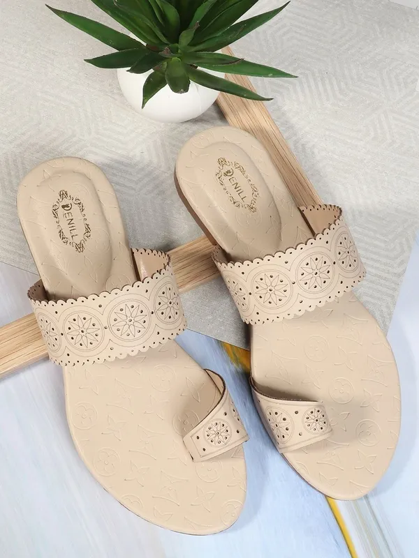 Beige_Synthetic_Leather_Flats_For_Women