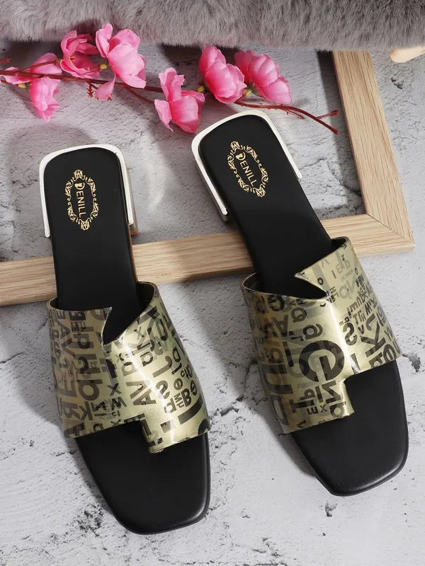 Gold_And_Black_Synthetic_Flats_For_Women
