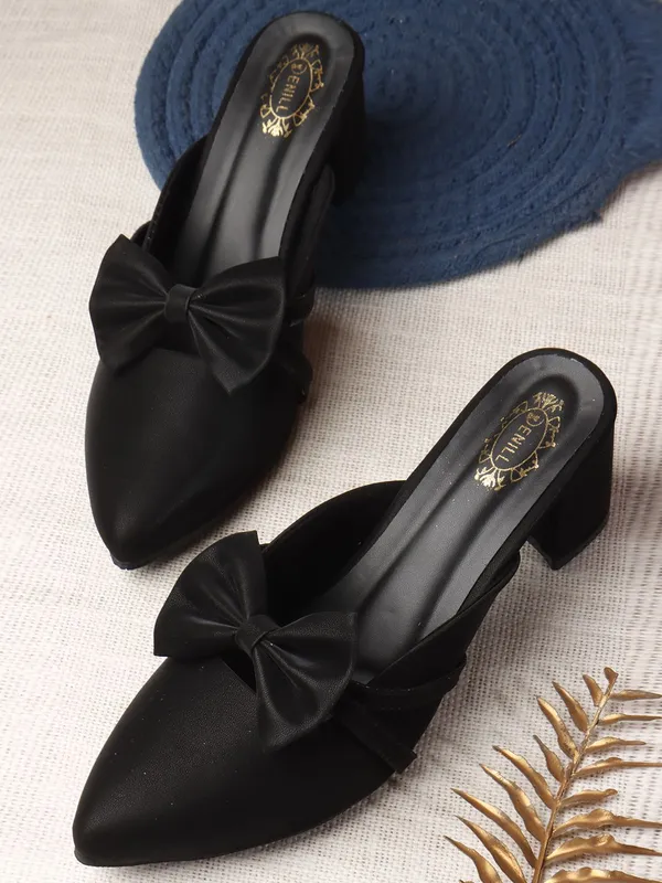 Black_Synthetic_Leather_Heels_For_Women