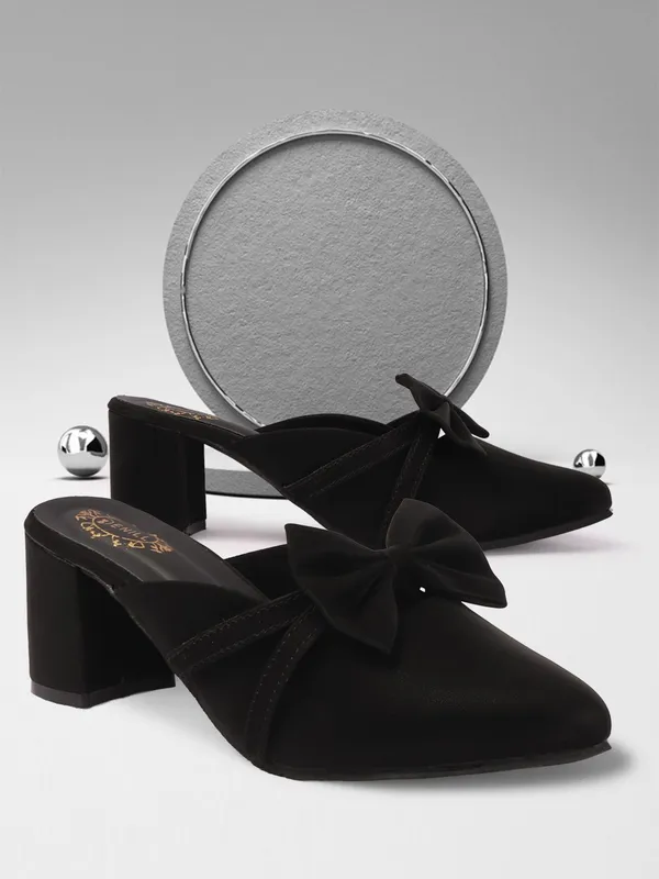 Black_Synthetic_Leather_Heels_For_Women