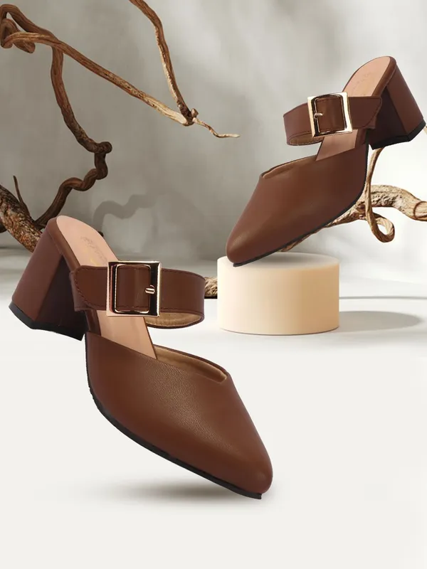 Brown_Synthetic_Leather_Heels_For_Women