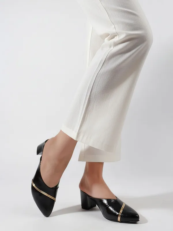 Black_Synthetic_Leather_Heels_For_Women