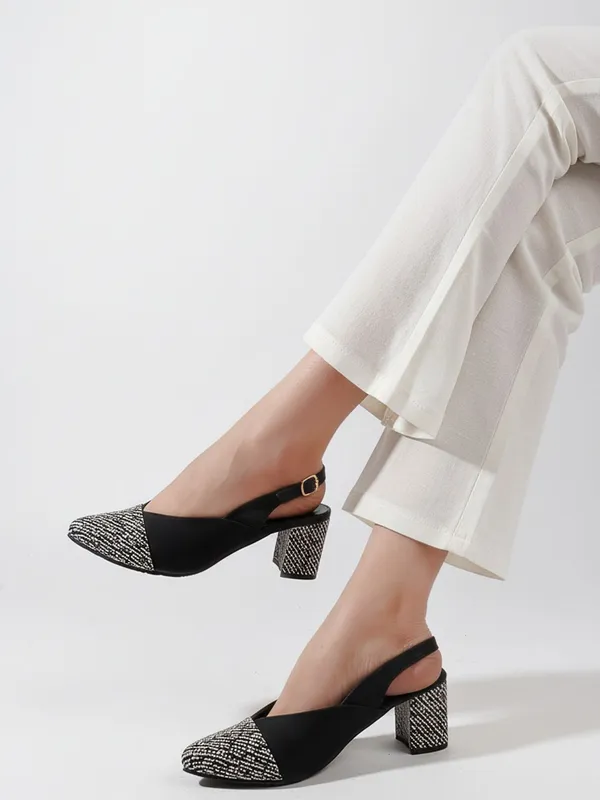 Black_Synthetic_Leather_Heels_For_Women