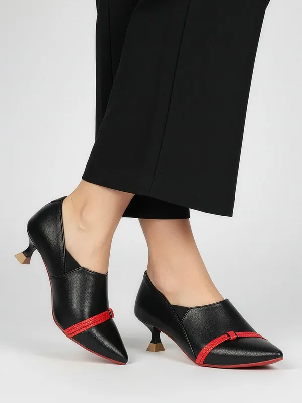 Black_Synthetic_Leather_Heels_For_Women