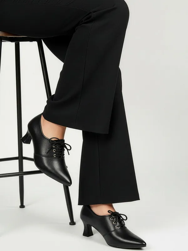 Black_Synthetic_Leather_Heels_For_Women
