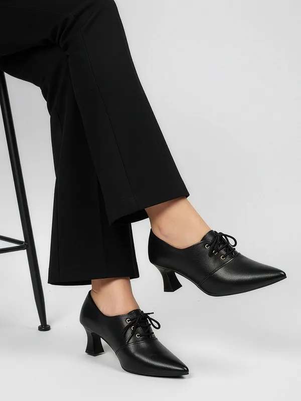 Black_Synthetic_Leather_Heels_For_Women
