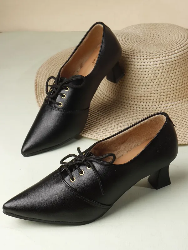 Black_Synthetic_Leather_Heels_For_Women