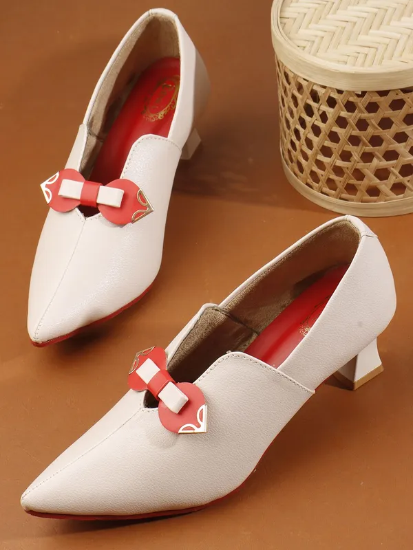 Beige_Synthetic_Leather_Heels_For_Women