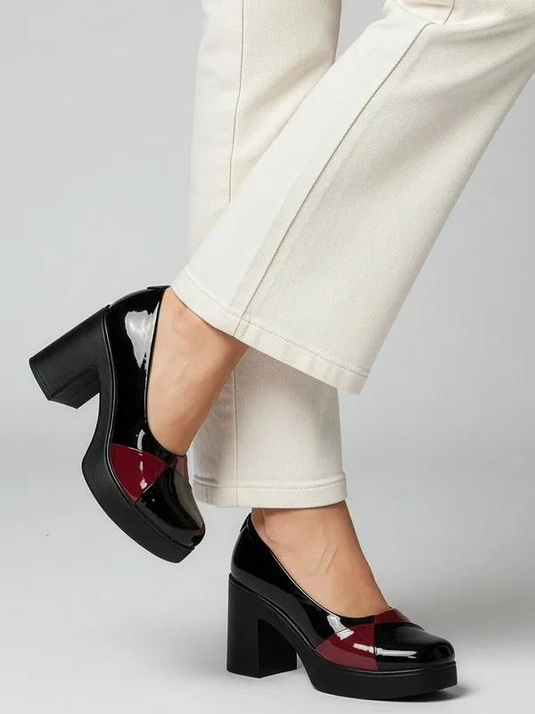 Black_Synthetic_Leather_Heels_For_Women
