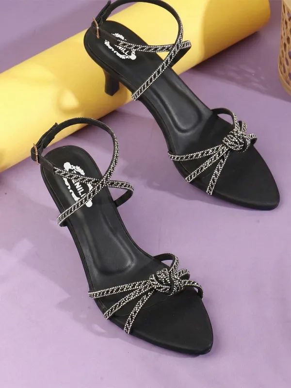 Black_Synthetic_Leather_Heels_For_Women
