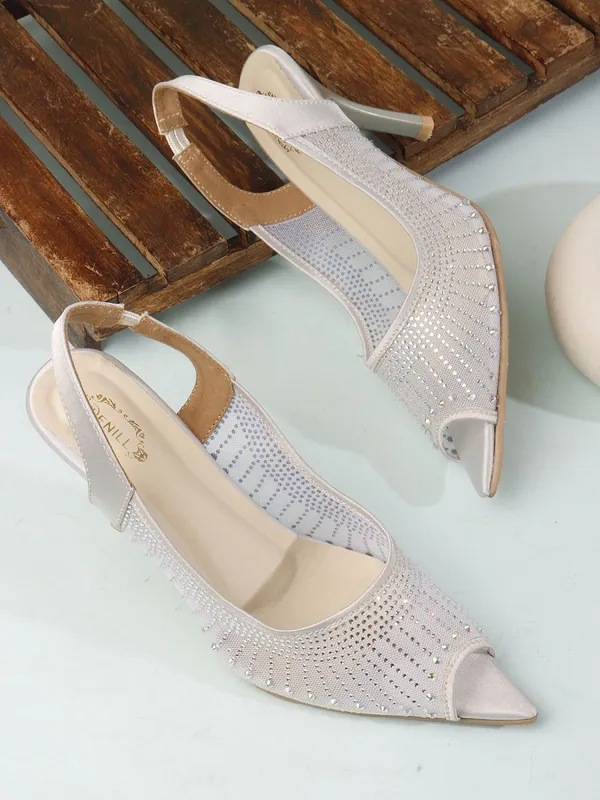 Silver_Synthetic_Leather_Heels_For_Women